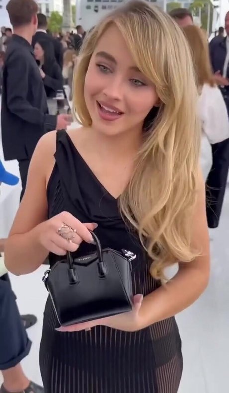 Sabrina Carpenter