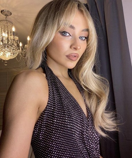 Sabrina Carpenter