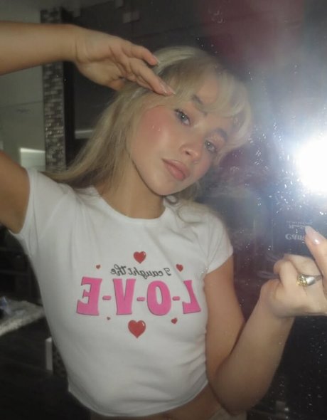 Sabrina Carpenter