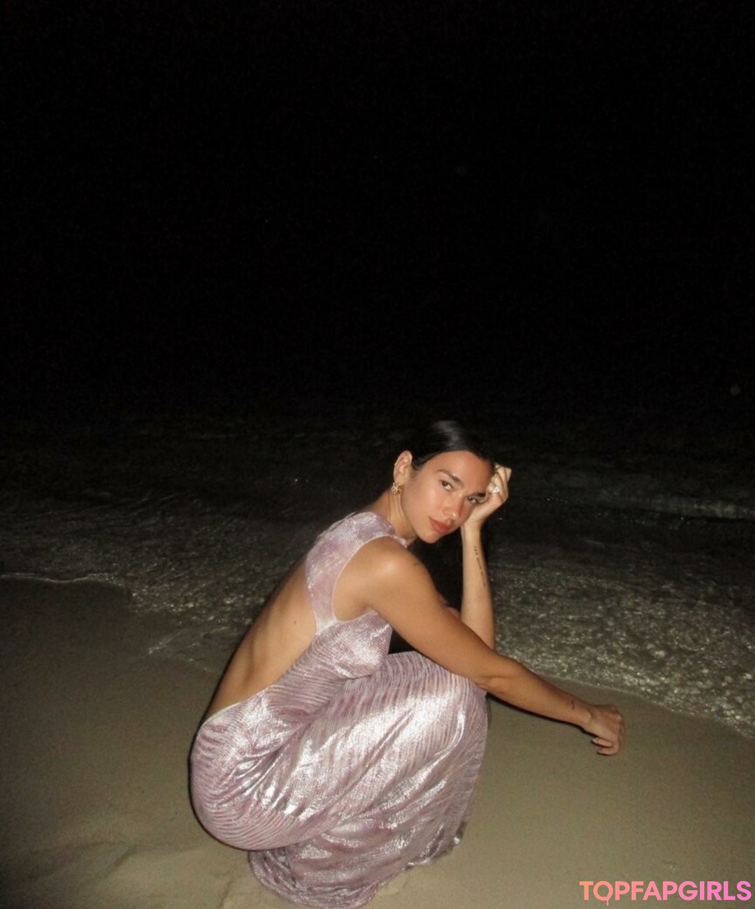 Foto di nudo di fuga di OnlyFans di Dua Lipa #1128