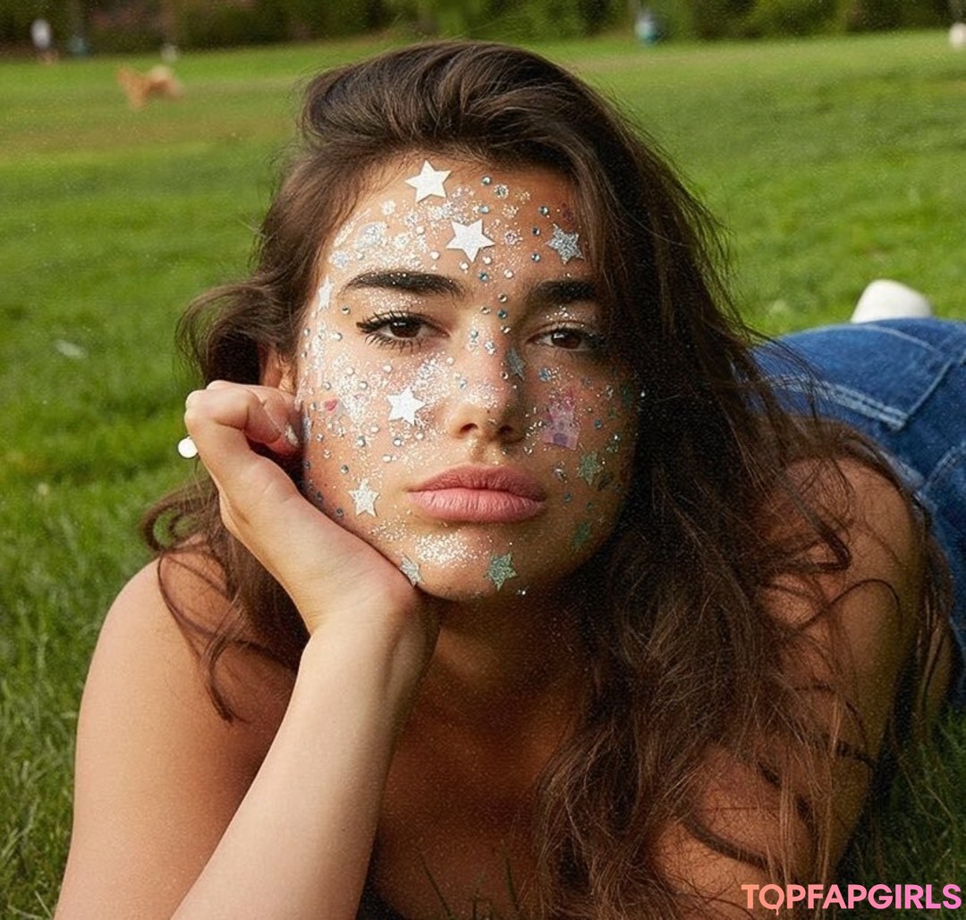 Foto di nudo di fuga di OnlyFans di Dua Lipa #1998