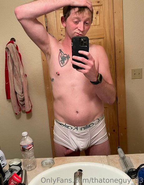 Foto di nudo di fuga di OnlyFans di Thatoneguy93