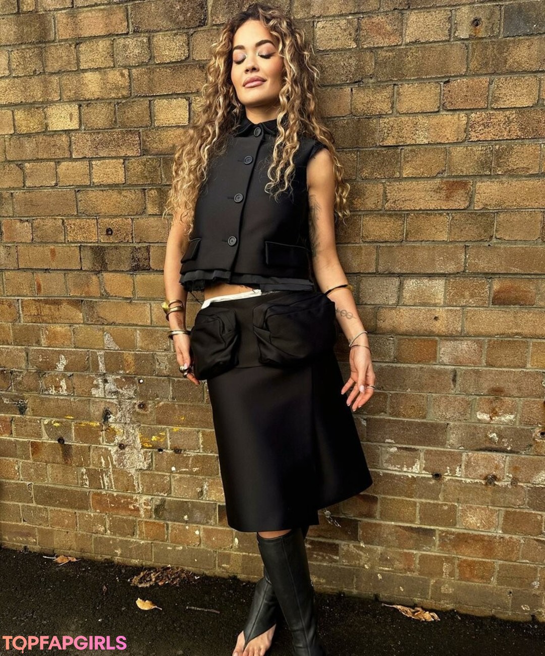 Foto di nudo di fuga di OnlyFans di Rita Ora #1672