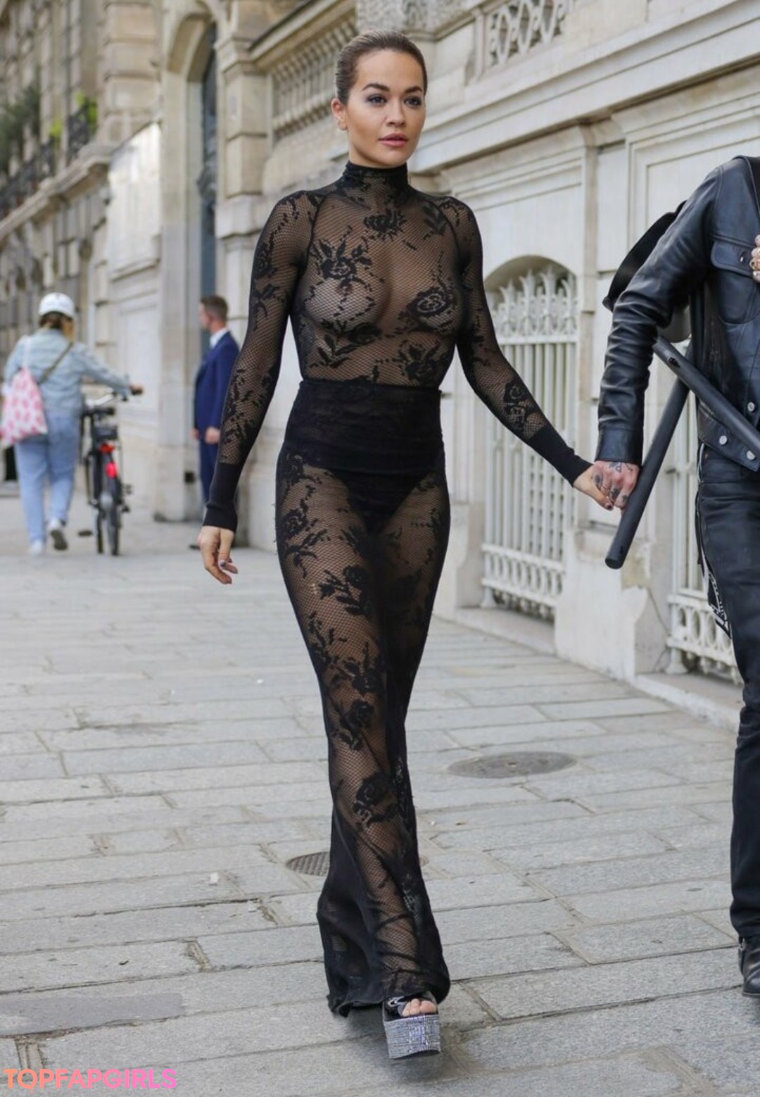 Foto di nudo di fuga di OnlyFans di Rita Ora #1702