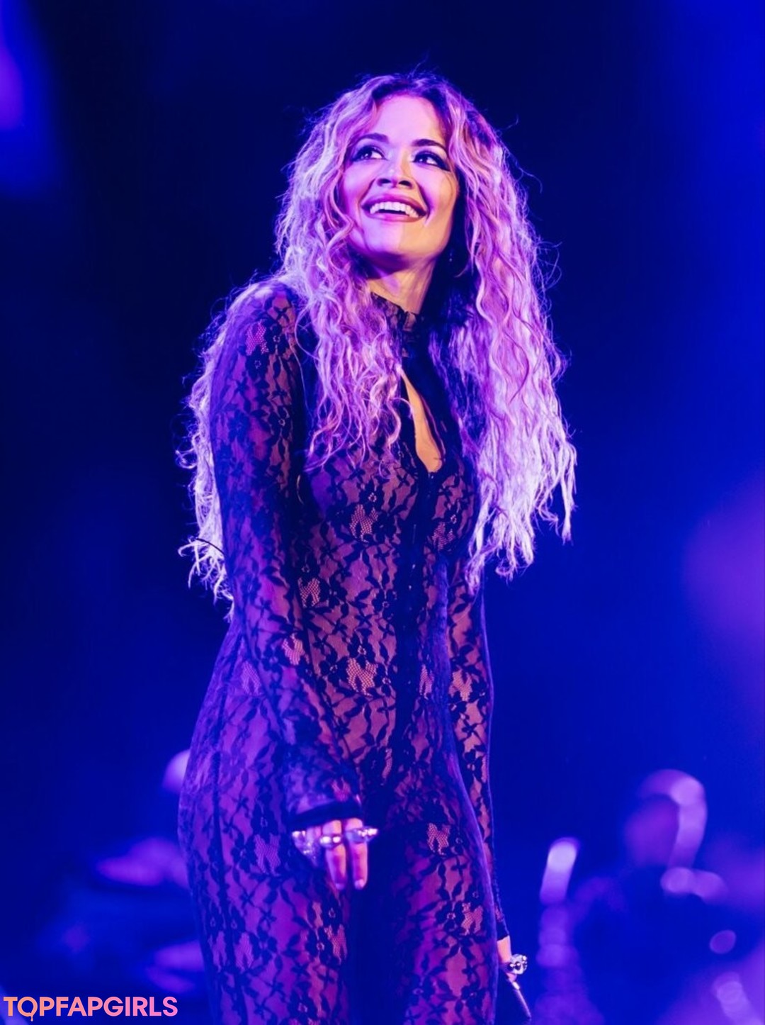 Foto di nudo di fuga di OnlyFans di Rita Ora #1814