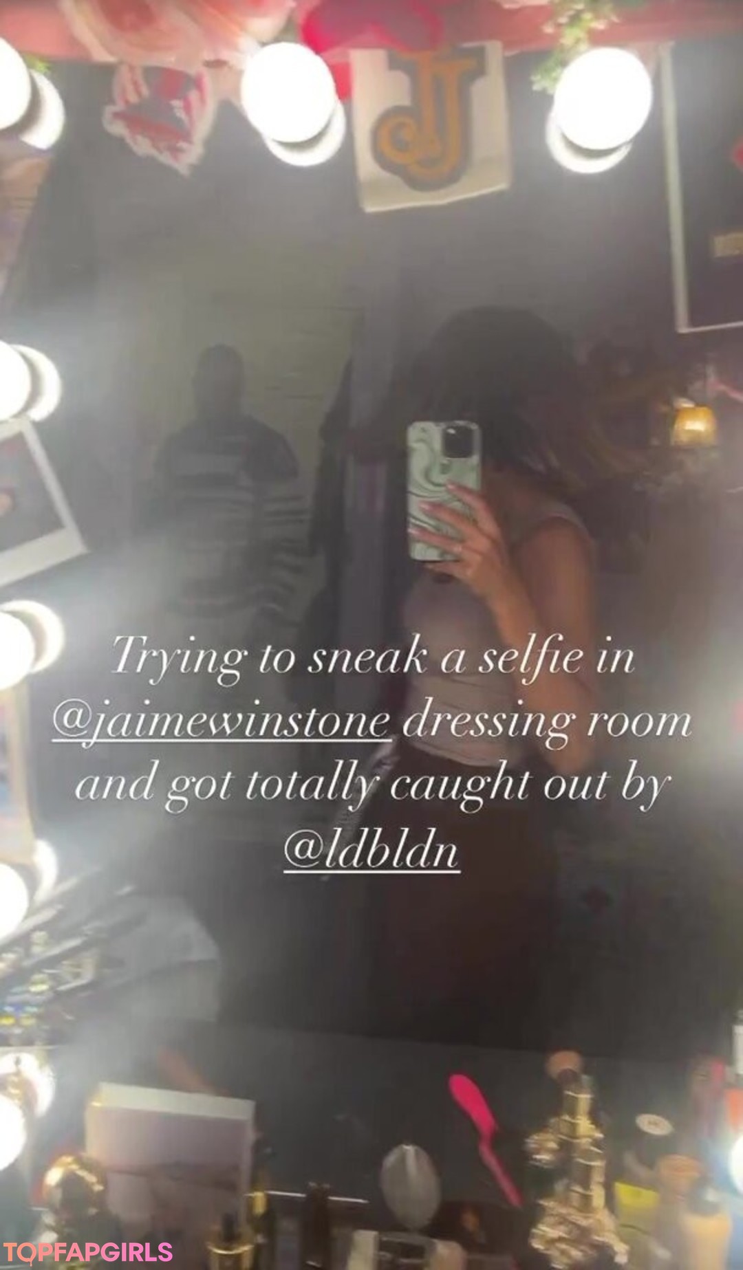 Foto di nudo di fuga di OnlyFans di Frankie Bridge #1129
