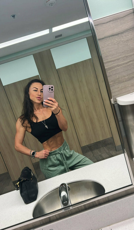 Nikole_gy