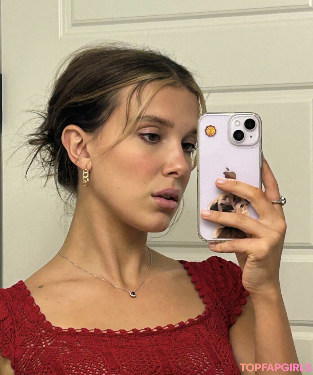 Foto di nudo di fuga di OnlyFans di Millie Bobby Brown #1235