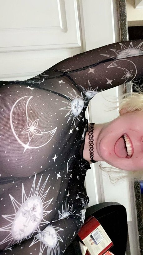 Foto di nudo di fuga di OnlyFans di Mistresstfaith