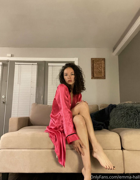 Foto di nudo di fuga di OnlyFans di Emma Hall