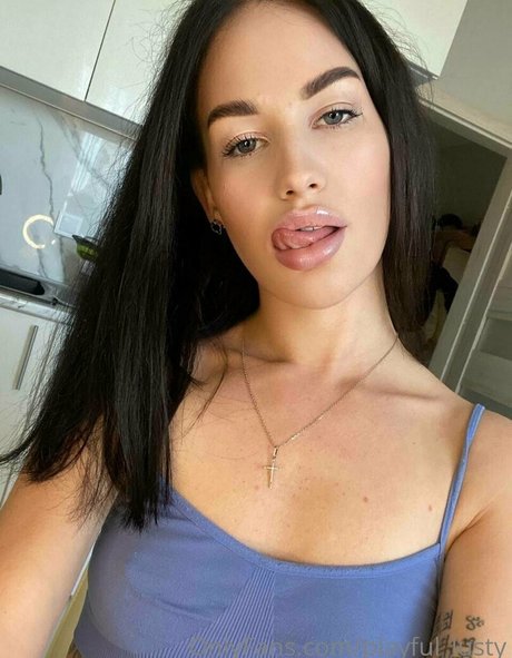 Foto di nudo di fuga di OnlyFans di Lustystabber