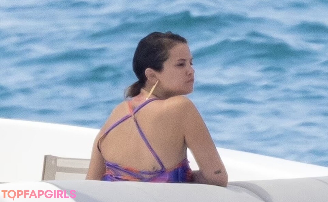 Foto di nudo di fuga di OnlyFans di Selena Gomez #1237