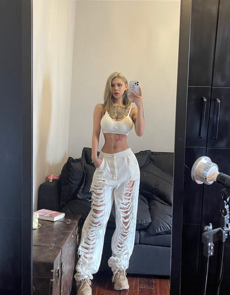Deer_white
