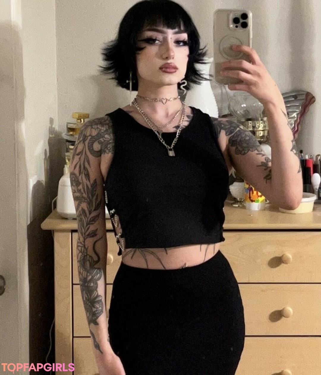 Foto di nudo di fuga di OnlyFans di Redroomromance #29 Foto di nudo di fuga di OnlyFans di Redroomromance #29