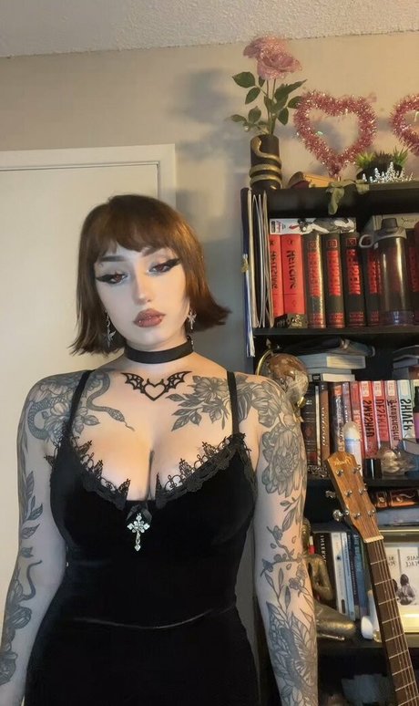 Foto di nudo di fuga di OnlyFans di Redroomromance