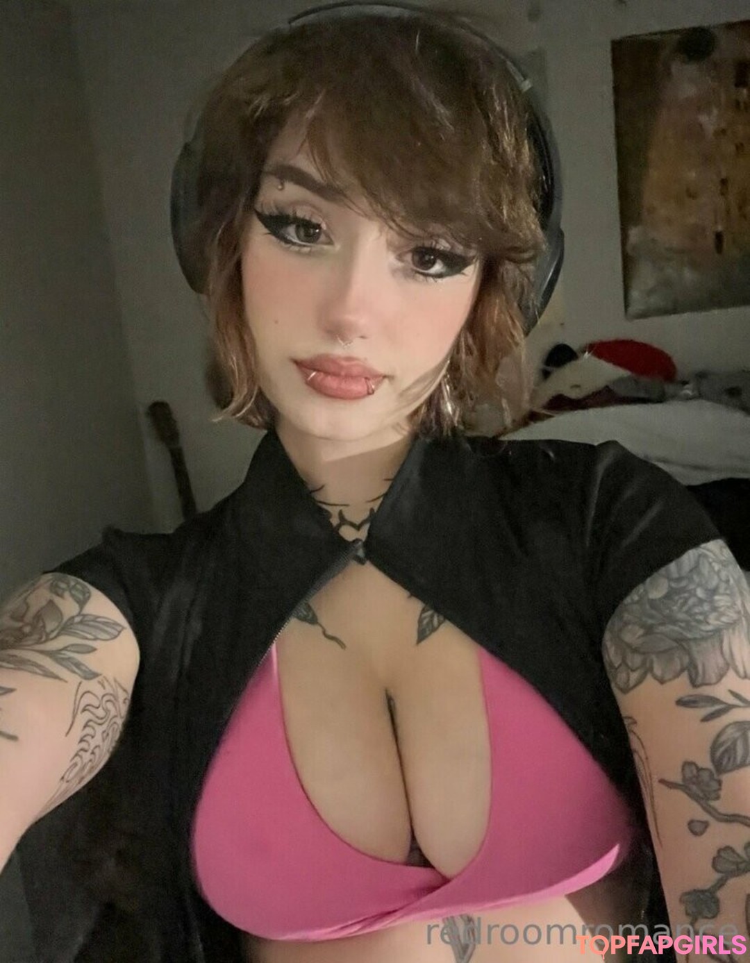 Foto di nudo di fuga di OnlyFans di Redroomromance #69 Foto di nudo di fuga di OnlyFans di Redroomromance #69