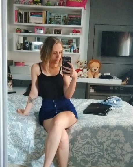 Foto di nudo di fuga di OnlyFans di Meninas De Curitiba