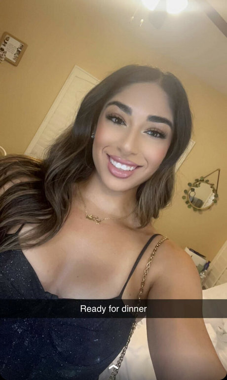 Foto di nudo di fuga di OnlyFans di Mary Noura