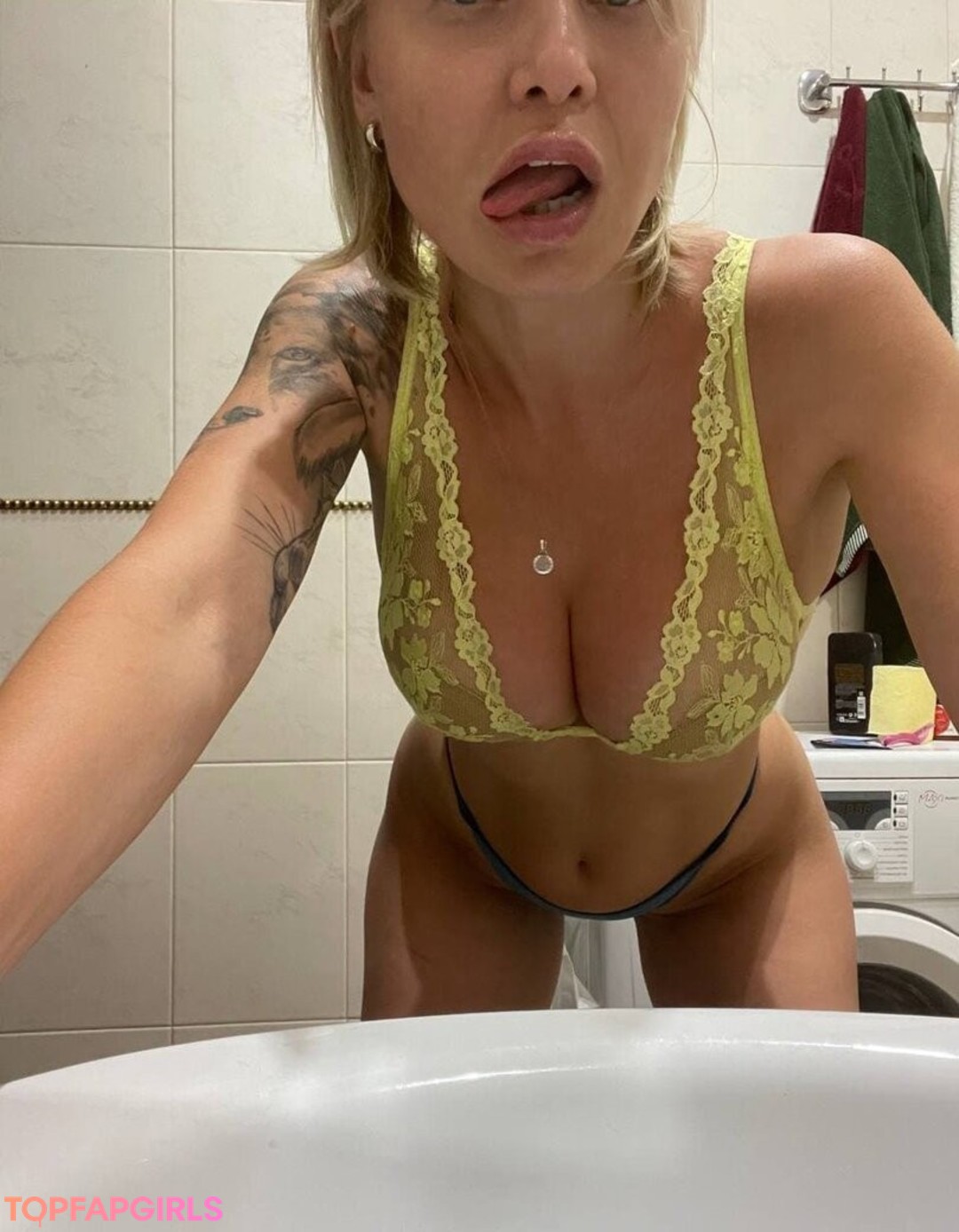 Foto di nudo di fuga di OnlyFans di Lyubov Tomskaya #80 Foto di nudo di fuga di OnlyFans di Lyubov Tomskaya #80