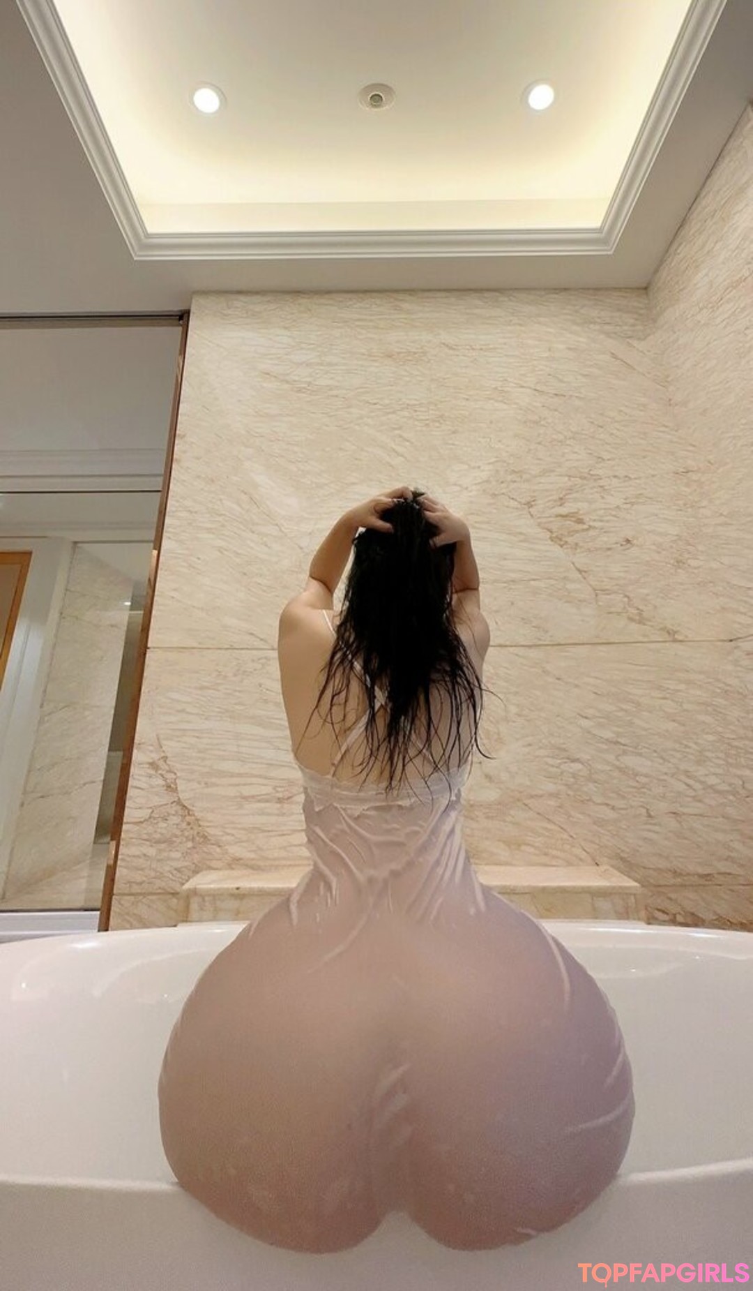 Foto di nudo di fuga di OnlyFans di Qiaoniutt #1805
