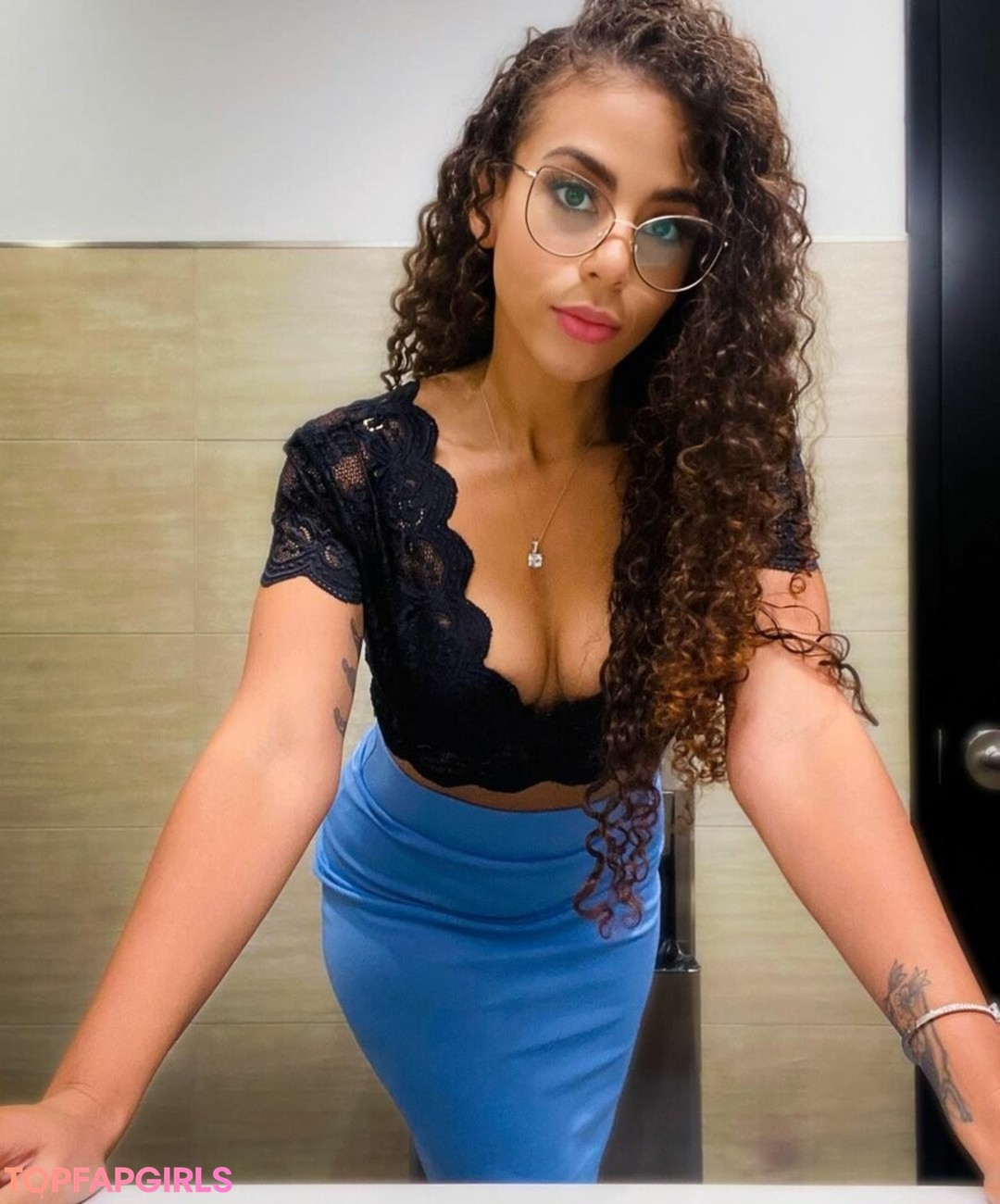Foto di nudo di fuga di OnlyFans di Samantha Irvin #35 Foto di nudo di fuga di OnlyFans di Samantha Irvin #35