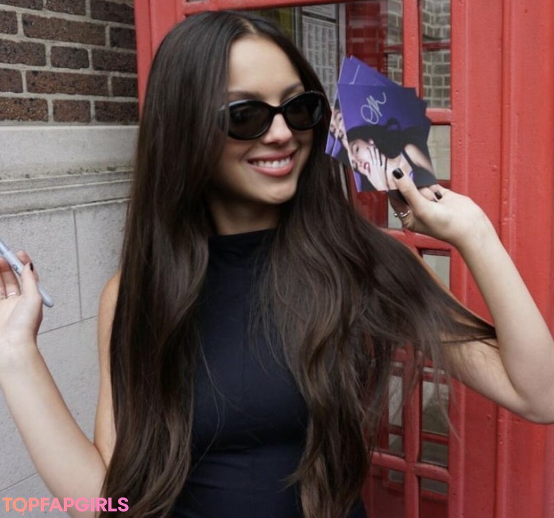 Foto di nudo di fuga di OnlyFans di Olivia Rodrigo #1385