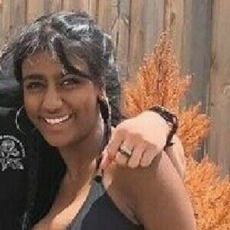 Foto di nudo di fuga di OnlyFans di Shreya Naidoo