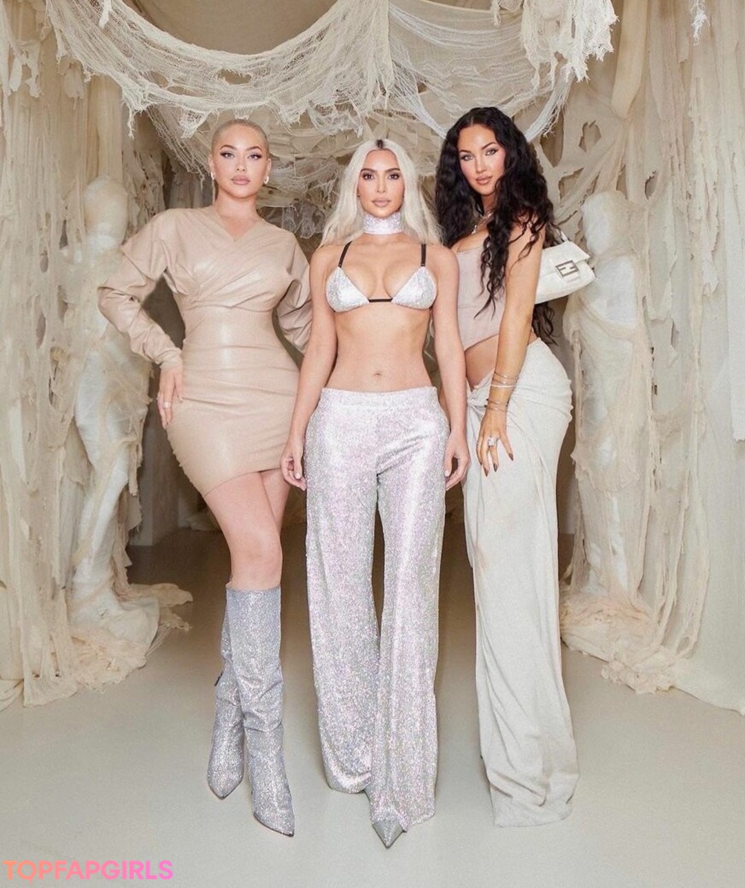 Foto di nudo di fuga di OnlyFans di Kim Kardashian #1203 Foto di nudo di fuga di OnlyFans di Kim Kardashian #1203