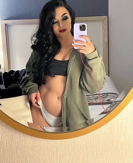 Foto di nudo di fuga di OnlyFans di Deonna Purrazzo
