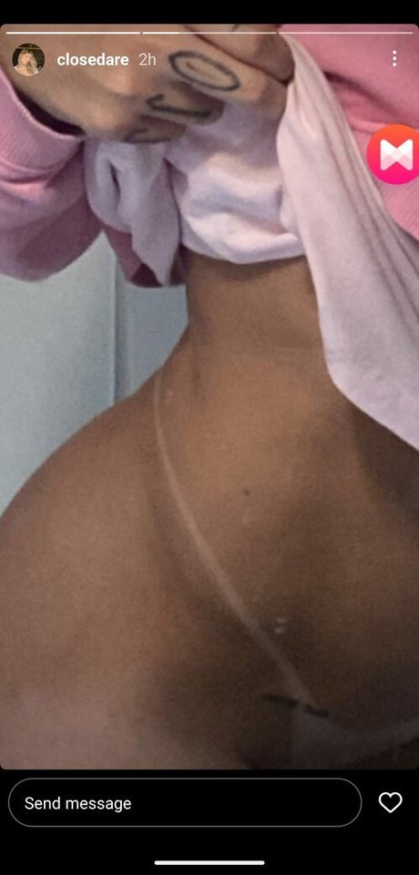 Foto di nudo di fuga di OnlyFans di Renata Schmorantz