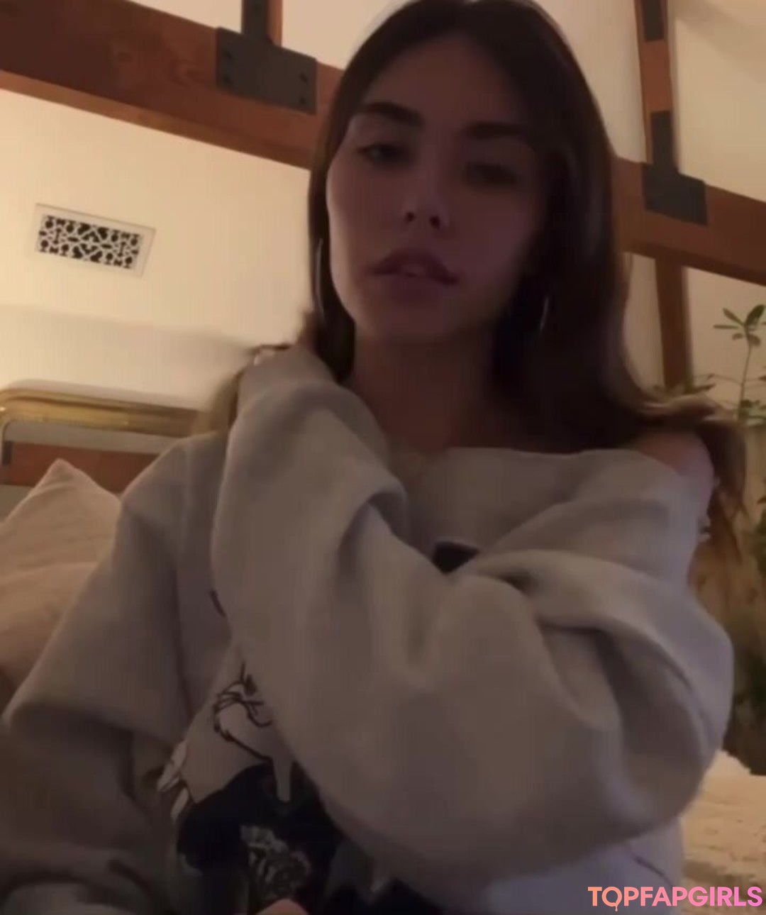 Foto di nudo di fuga di OnlyFans di Madison Beer #1097