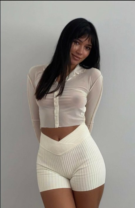 Julia Kelly