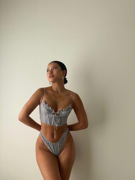 Foto di nudo di fuga di OnlyFans di Julia Kelly