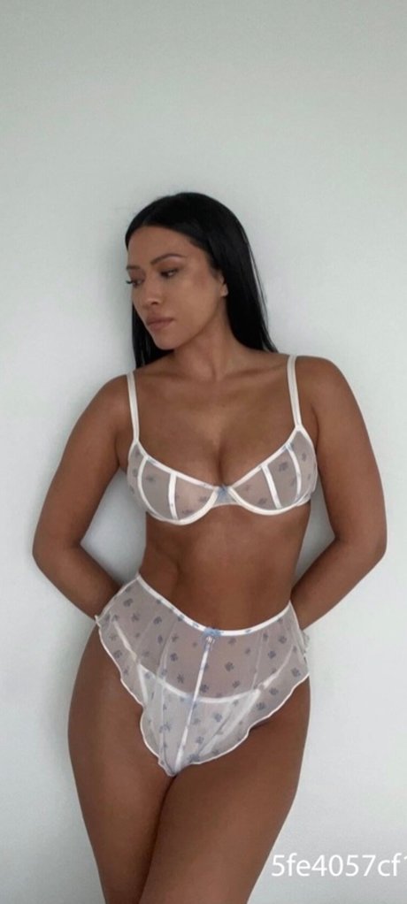 Julia Kelly