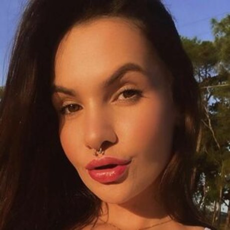 Foto di nudo di fuga di OnlyFans di Celle Pinto