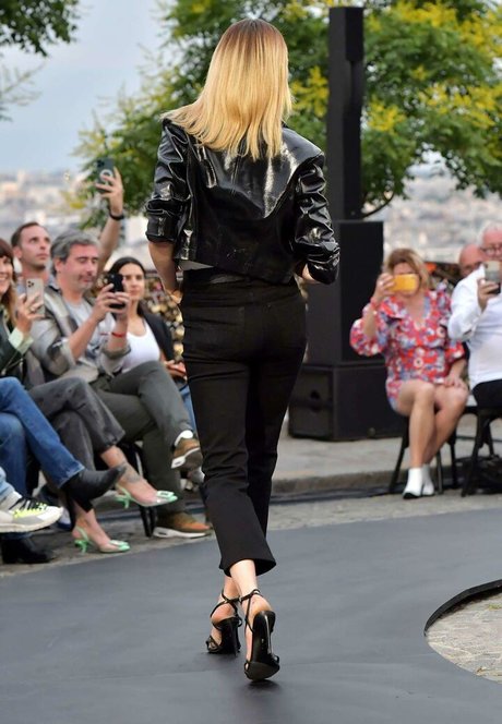 Cara Delevingne