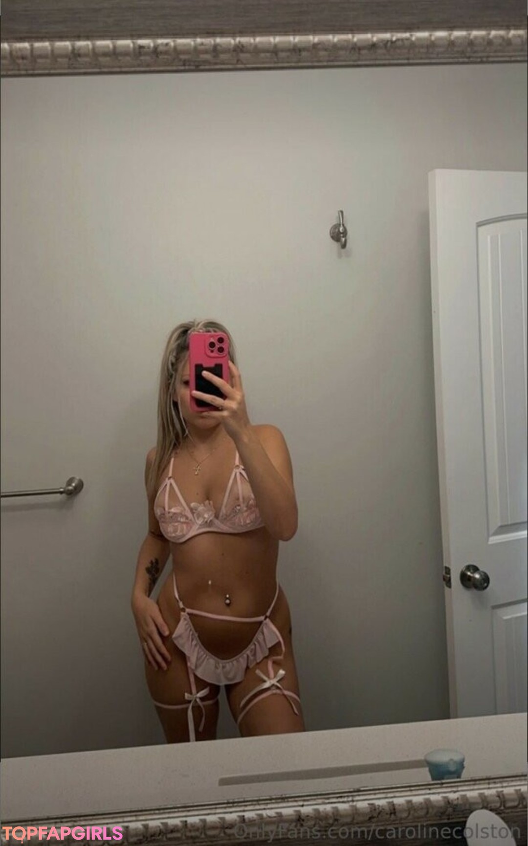Foto di nudo di fuga di OnlyFans di Carolinecolston #118 Foto di nudo di fuga di OnlyFans di Carolinecolston #118