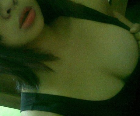 Foto di nudo di fuga di OnlyFans di Ishiko