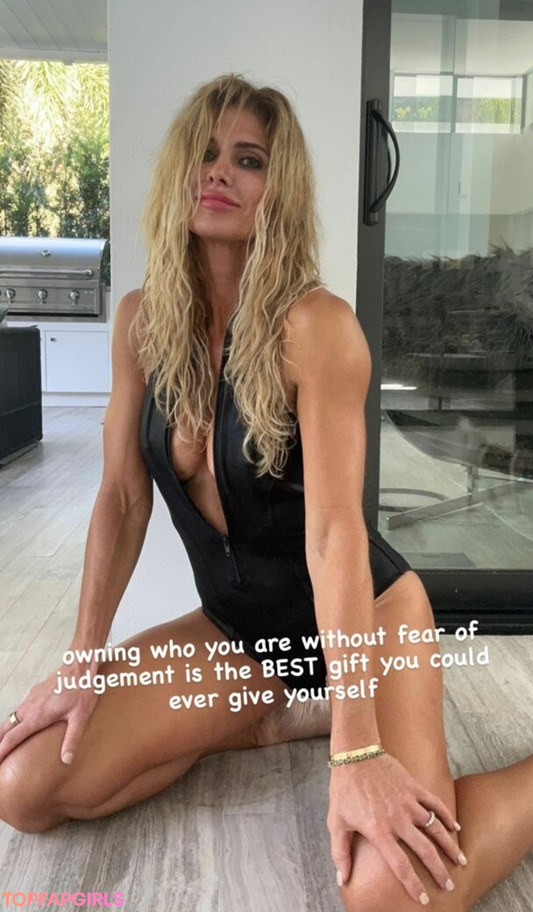 Foto di nudo di fuga di OnlyFans di Torrie Wilson #1817