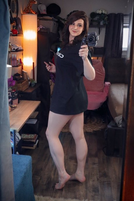 Foto di nudo di fuga di OnlyFans di Ashley Barron