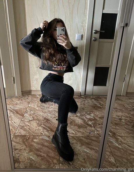 Foto di nudo di fuga di OnlyFans di Charminggirl
