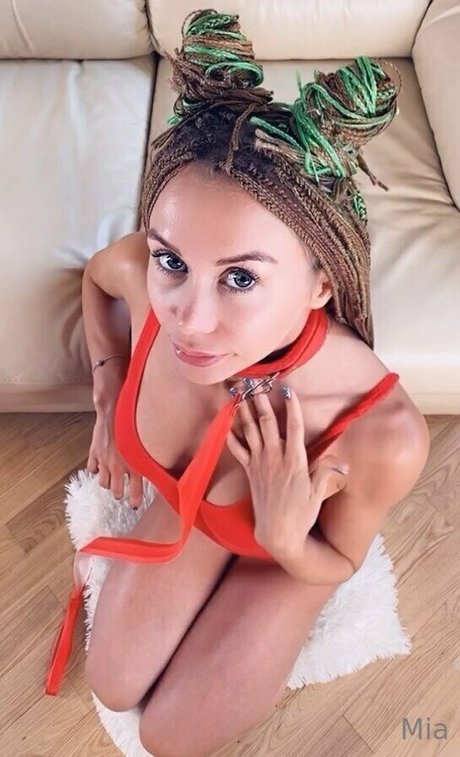 Foto di nudo di fuga di OnlyFans di Miabandini69