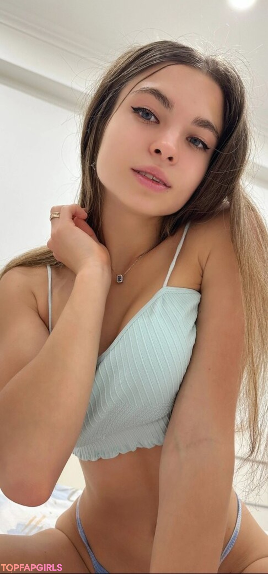 Foto di nudo di fuga di OnlyFans di Valeria Lerochka #184 Foto di nudo di fuga di OnlyFans di Valeria Lerochka #184
