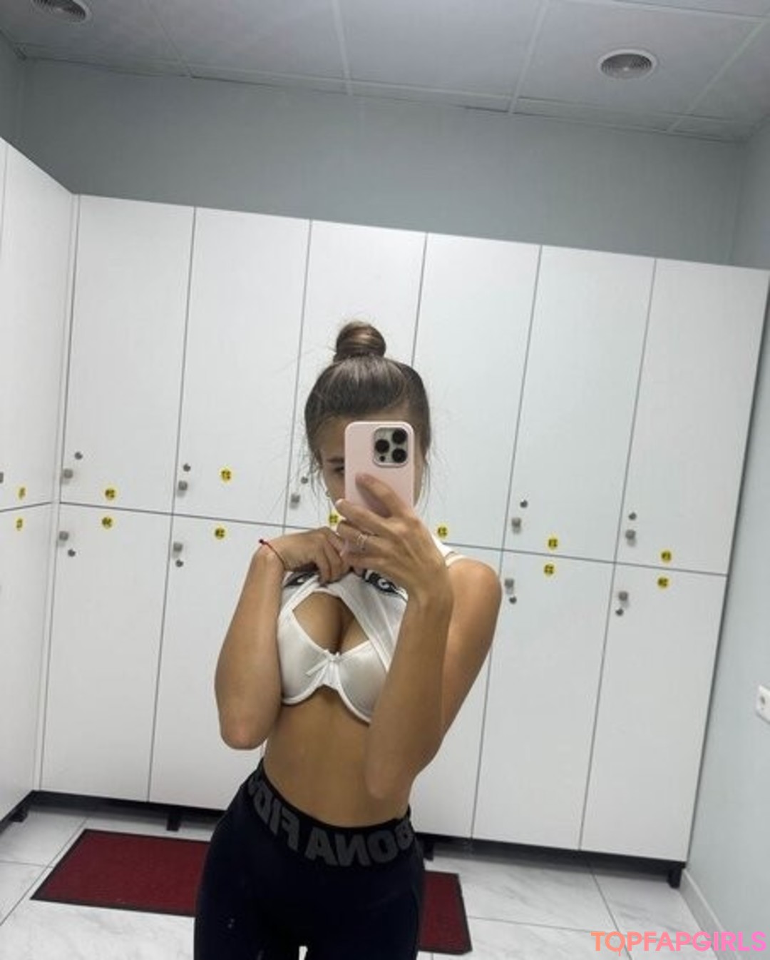 Foto di nudo di fuga di OnlyFans di Valeria Lerochka #314 Foto di nudo di fuga di OnlyFans di Valeria Lerochka #314