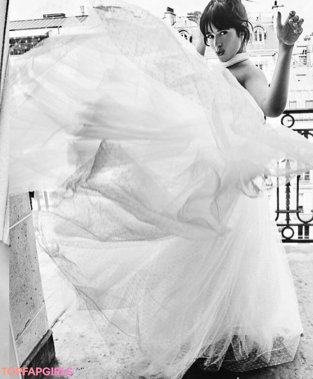 Foto di nudo di fuga di OnlyFans di Camila Cabello #1472