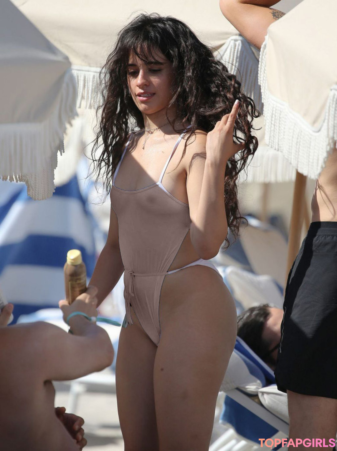 Foto di nudo di fuga di OnlyFans di Camila Cabello #18 Foto di nudo di fuga di OnlyFans di Camila Cabello #18