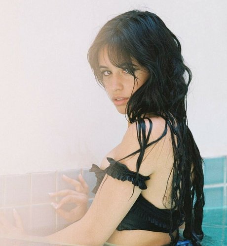 Foto di nudo di fuga di OnlyFans di Camila Cabello