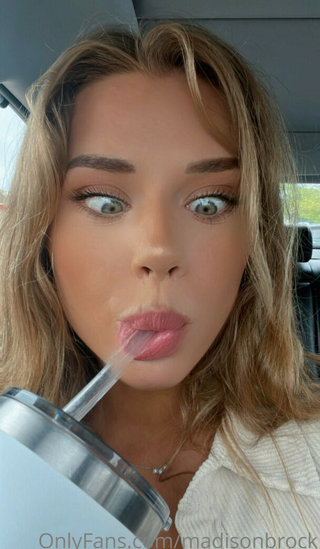 Foto di nudo di fuga di OnlyFans di Madison Brock