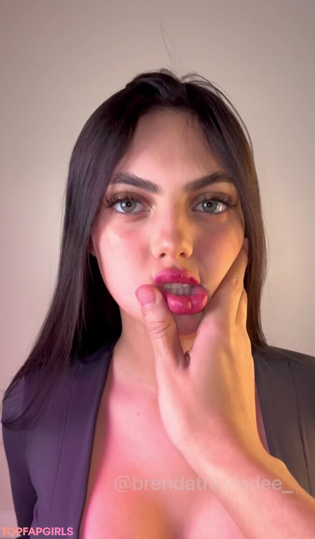 Foto di nudo di fuga di OnlyFans di Brenda Trindade #35 Foto di nudo di fuga di OnlyFans di Brenda Trindade #35