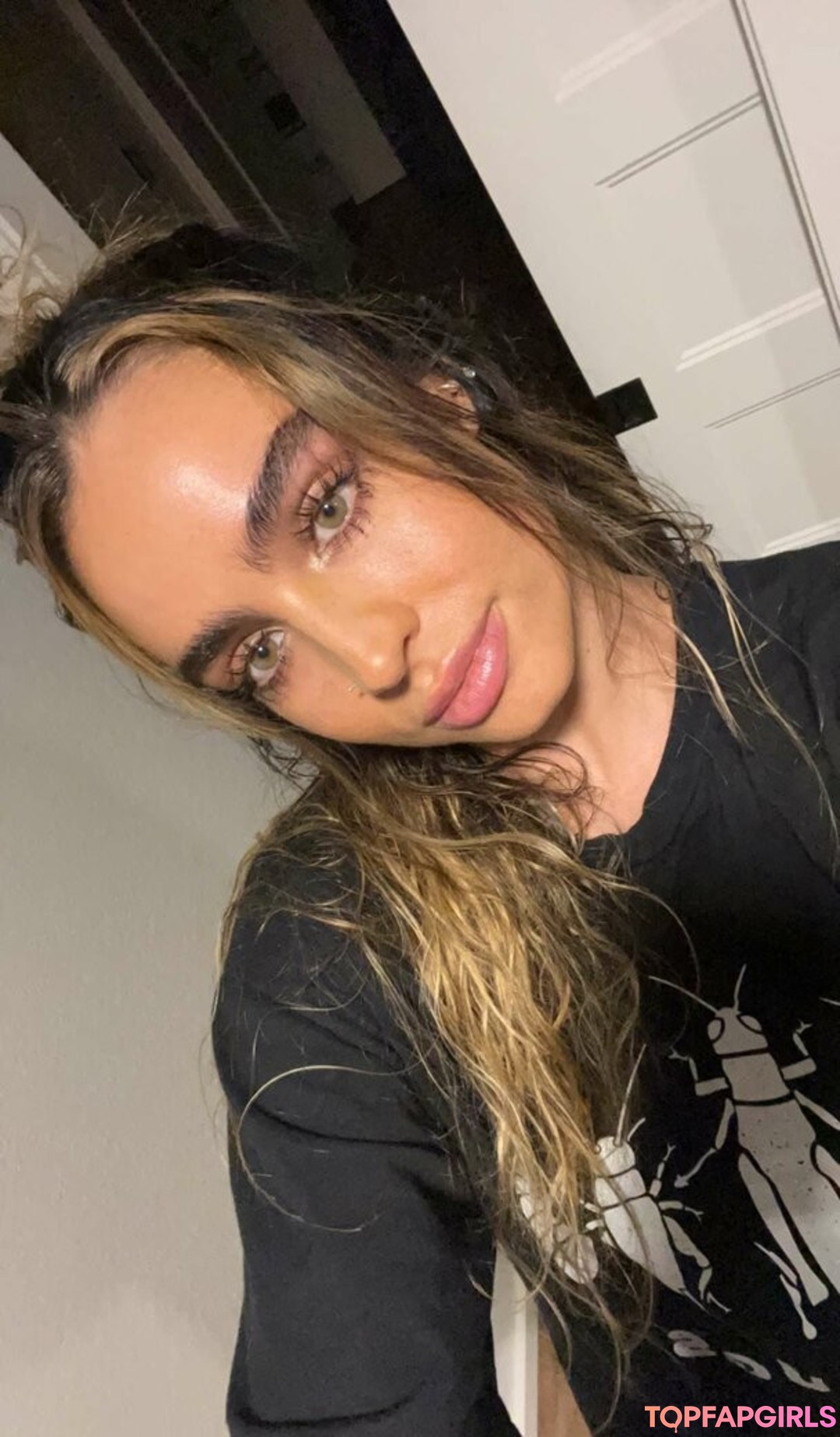 Foto di nudo di fuga di OnlyFans di Sommer Ray #1955
